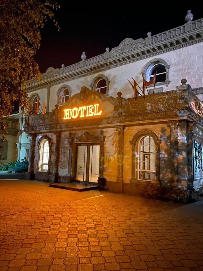 Hotel Astam Kostanai Exterior foto